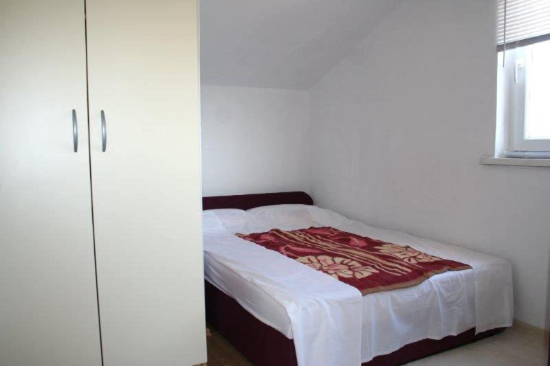 App Dzafic Apartment Vrh  Exterior photo